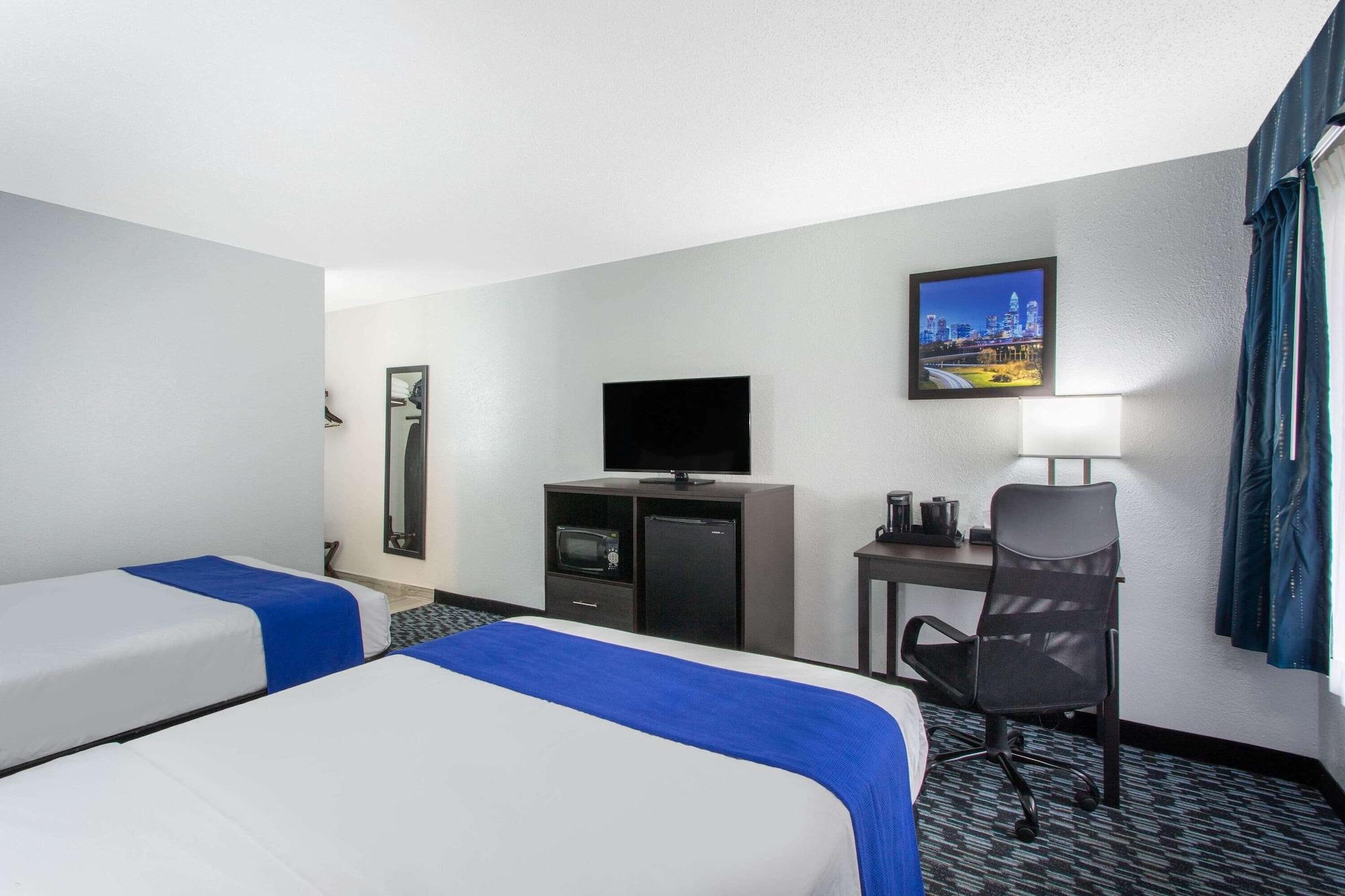 Baymont By Wyndham Charlotte University Luaran gambar