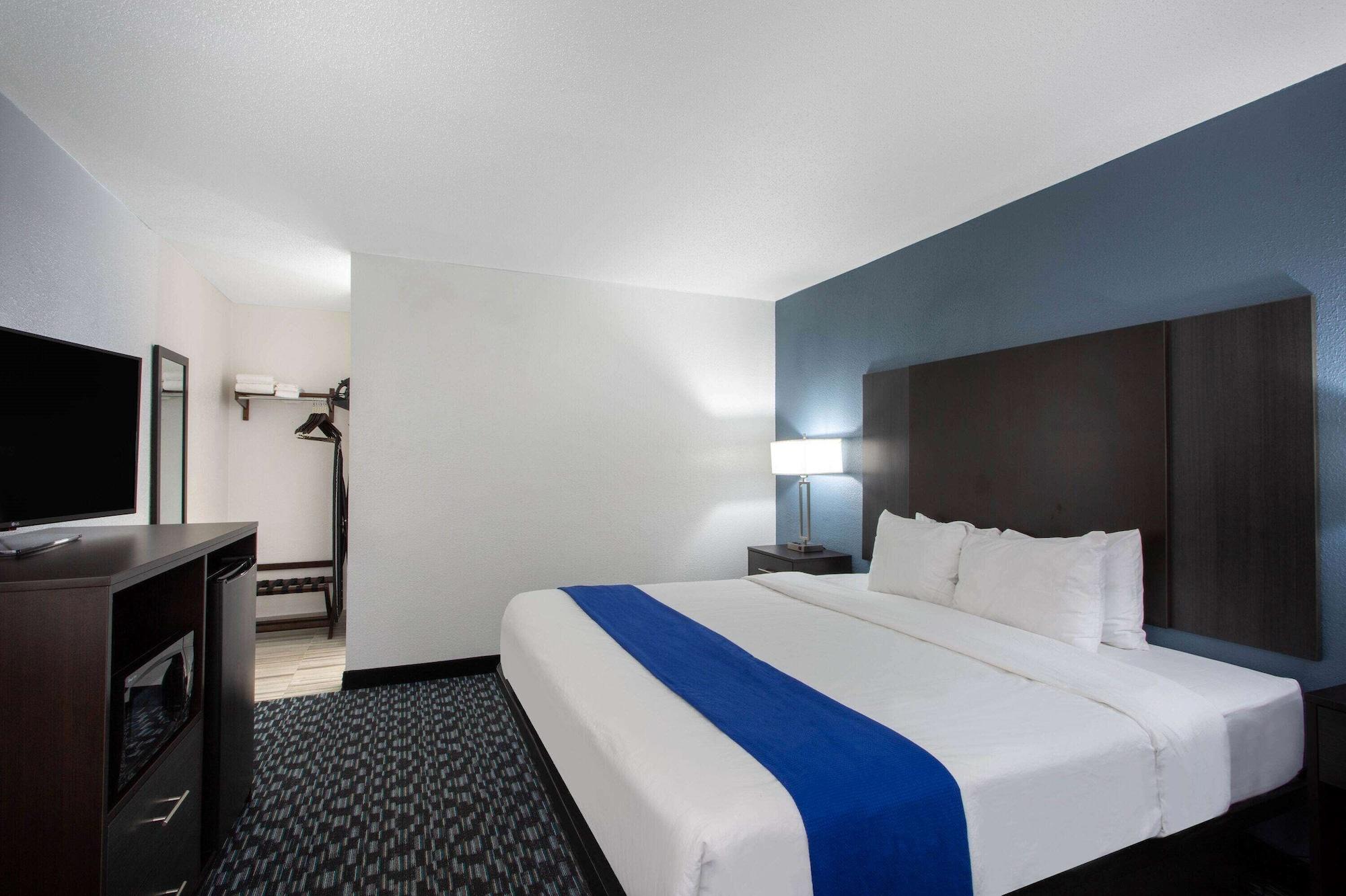 Baymont By Wyndham Charlotte University Luaran gambar